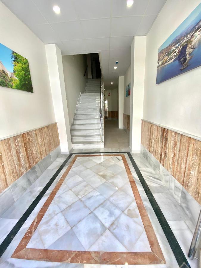 Apartamentos Turísticos Victoria Almuñécar Exterior foto