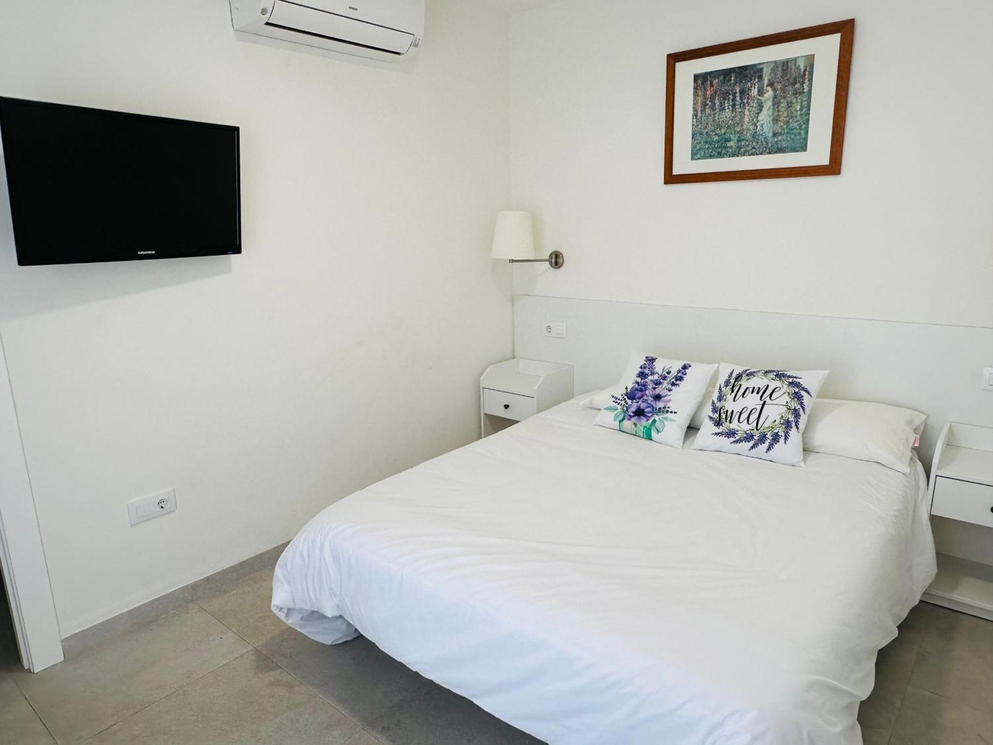 Apartamentos Turísticos Victoria Almuñécar Exterior foto